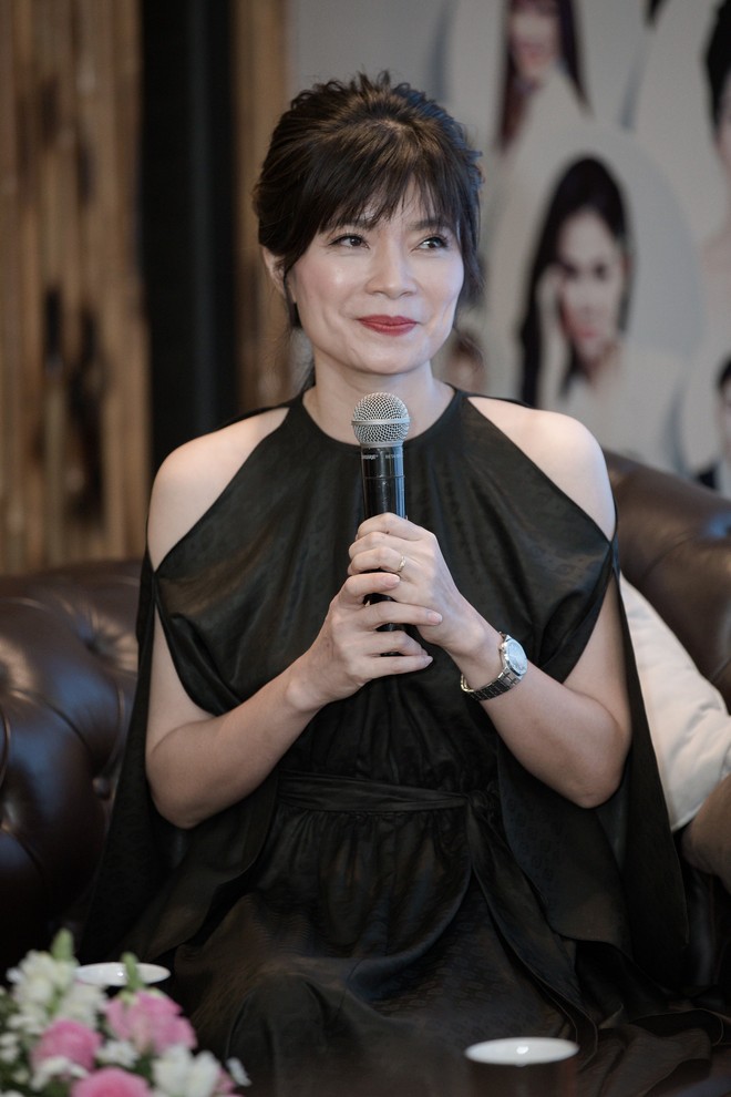 Hoa hậu Ngọc Hân hội ngộ cựu MC thời sự đình đám của VTV - Ảnh 7.
