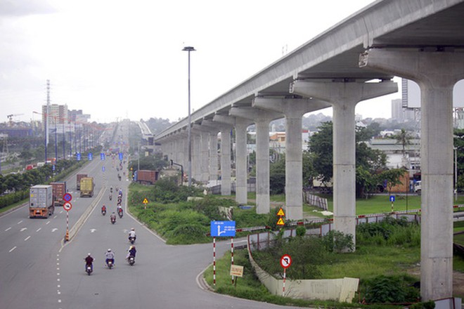 Bất thường ở Ban quản lý đường sắt đô thị sau những lần 2 tuyến Metro đội vốn - Ảnh 2.