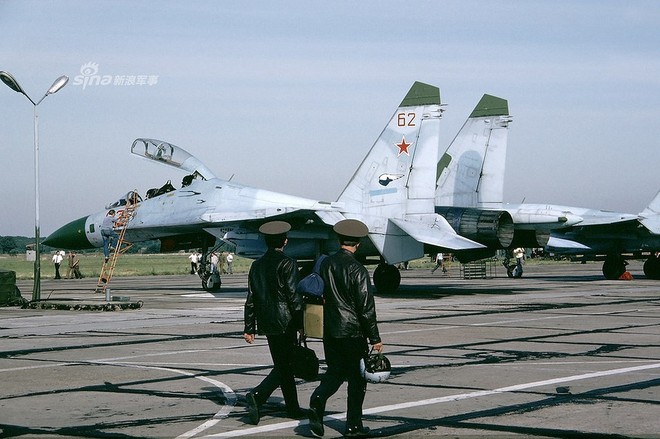 [ẢNH] Ngạc nhiên trước hình ảnh Không quân Nga cách đây gần 3 thập niên - Ảnh 1.
