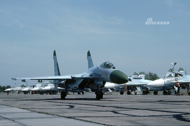 [ẢNH] Ngạc nhiên trước hình ảnh Không quân Nga cách đây gần 3 thập niên - Ảnh 6.