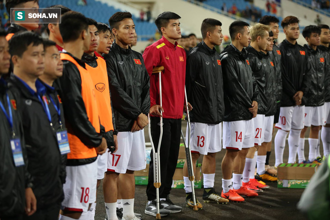 Sao Việt Nam nghẹn ngào khóc khi hát Quốc ca vì chấn thương, lỡ Asian Cup - Ảnh 4.