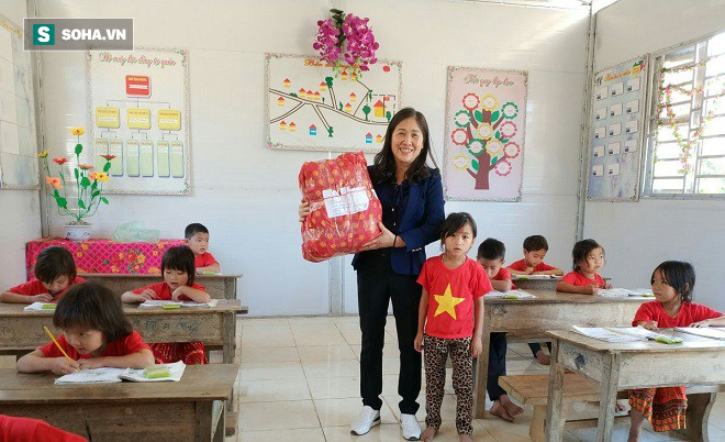 Niềm vui của thầy và trò Nậm Chua trong ngày khánh thành lớp học mới - Ảnh 11.