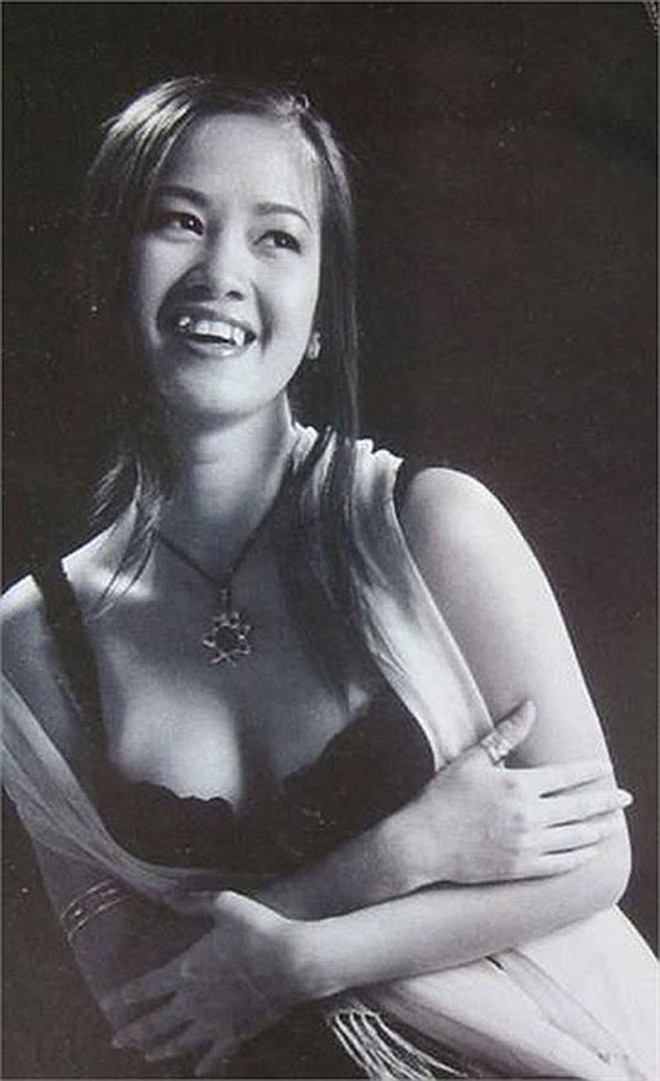 Diva Hồng Nhung từ nhan sắc không tuổi đến đơ cứng bất ngờ - Ảnh 9.