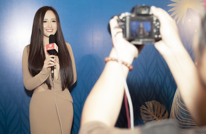 Hoa hậu Mai Phương Thúy mặc đầm gợi cảm, đọ sắc bên HHen Niê - Ảnh 8.