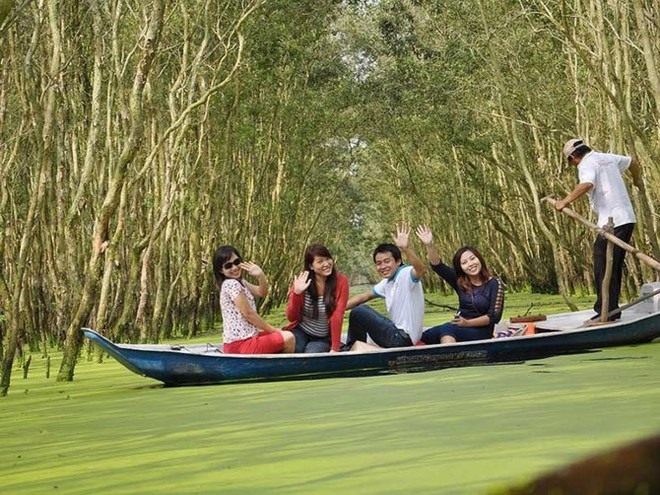 Nở rộ tour du lịch Tết sang chảnh, “độc, lạ” - Ảnh 1.