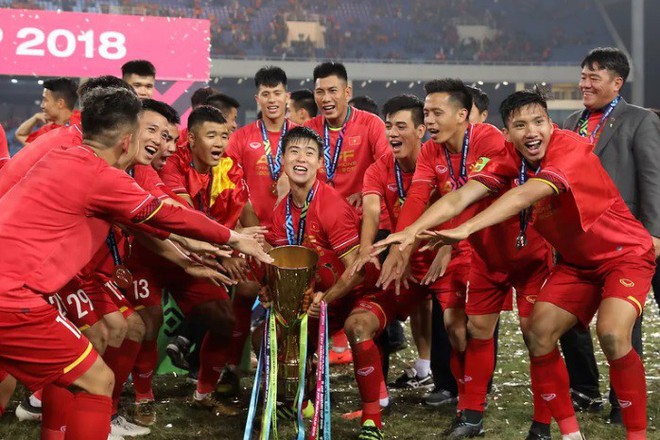 Đây là lý do để bầu Hiển “cười thầm” khi tuyển Việt Nam dự Asian Cup - Ảnh 1.