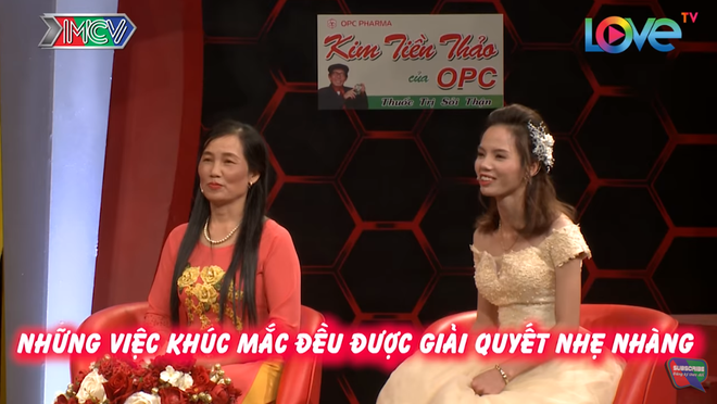 Mẹ chồng đau lưng bế con dâu trở dạ đi tìm bác sĩ, câu chuyện phía sau khiến bao người rơi nước mắt - Ảnh 1.