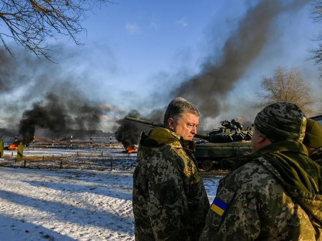 Ukraine tổ chức hàng loạt cuộc tập trận giữa lúc căng thẳng với Nga - Ảnh 12.