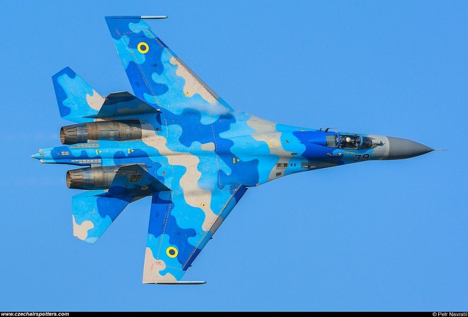 [ẢNH] Từ 70 chiến thần Su-27 xuống còn 17 chiếc, điều gì đang xảy ra với chiến đấu cơ mạnh nhất của Ukraine? - Ảnh 22.