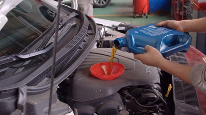Những mẹo giúp tiết kiệm nhiên liệu xe hơi không thể bỏ qua - Ảnh 1.