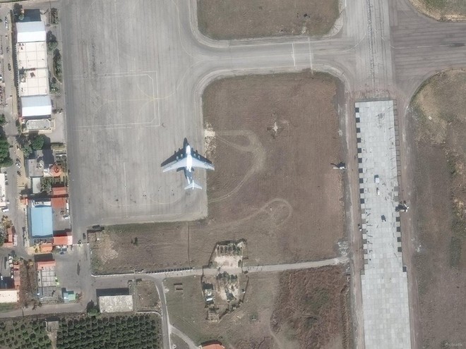 Su-35 Nga bảo vệ máy bay vận tải hạng nặng lập cầu hàng không: Vũ khí ùn ùn đổ vào Syria? - Ảnh 7.