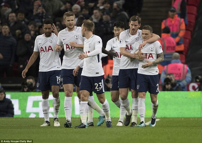 11 giây, 28 phút & 7 phút: Wembley chứng kiến ngày Man United đổ sụp đớn đau - Ảnh 12.