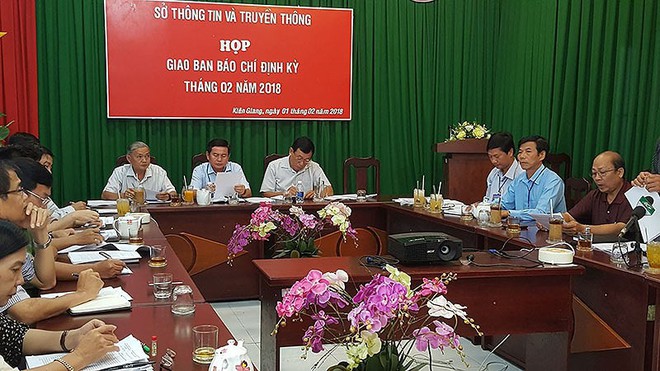 Kiên Giang họp báo thông tin vụ ‘bêu danh’ mua bán dâm - Ảnh 1.