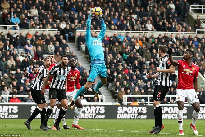 Cái dớp ghê gớm của Mourinho và Sanchez hạ sát Man United đớn đau - Ảnh 7.