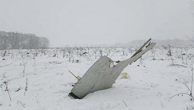 Mảnh vỡ và hình ảnh nạn nhân vụ tai nạn máy bay thảm khốc tại Nga - Ảnh 5.