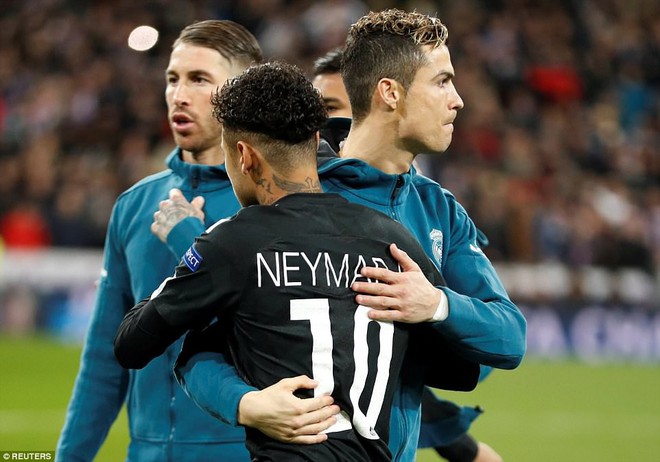 Lội ngược dòng bằng cú đúp khó tin, Ronaldo khiến Neymar nuốt hận - Ảnh 4.