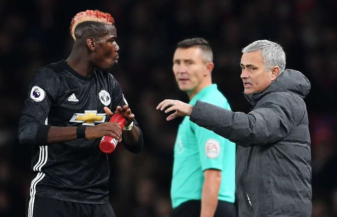 Ronaldo đột ngột giúp Mourinho gỡ rối vụ Pogba - Ảnh 3.