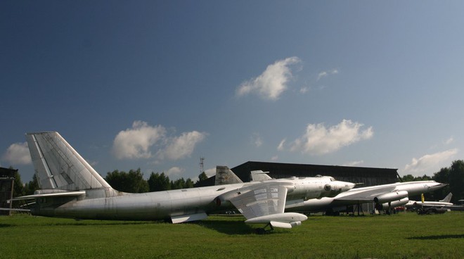 Ảnh: Myasishchev M-4, đối thủ đáng gờm của pháo đài bay B-52 - Ảnh 6.