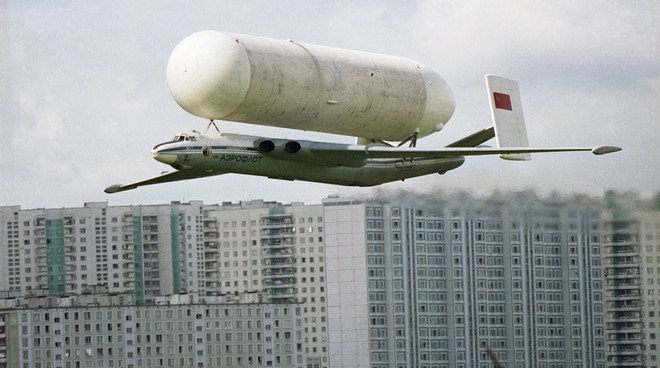 Ảnh: Myasishchev M-4, đối thủ đáng gờm của pháo đài bay B-52 - Ảnh 9.