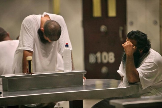 Cuộc sống bên trong nhà tù khét tiếng Guantanamo của Mỹ ở Cuba - Ảnh 4.