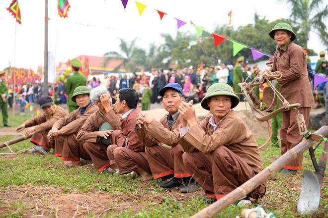 10 con trâu được họa sĩ vẽ sặc sỡ tham gia lễ hội Tịch điền - Ảnh 7.