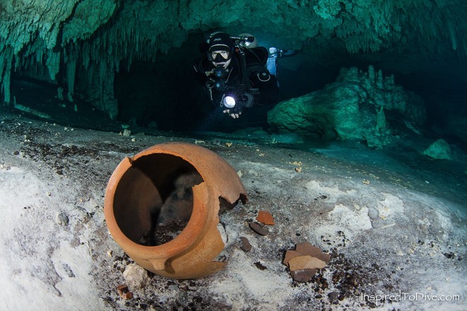 Lặn xuống hang động lớn nhất thế giới, phát hiện thế giới bí ẩn của người Maya - Ảnh 4.