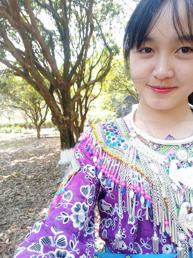 Danh tính cô gái bán cơm lam hút “triệu view” trên mạng xã hội Việt ngày hôm qua  - Ảnh 8.