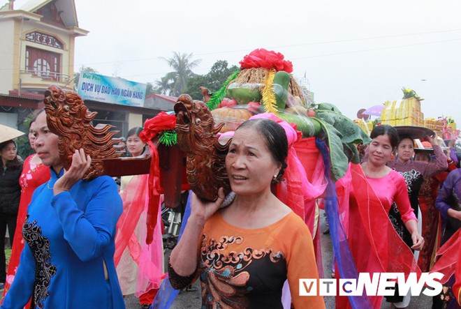 Ảnh: Lễ hội rước cá Sủ vàng độc đáo của ngư dân Hải Phòng - Ảnh 8.