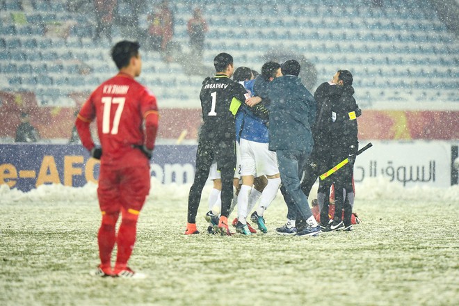 Tuyết rơi nặng hạt, U23 Việt Nam vẫn ra sân, nhưng đại gia châu Âu lại được nghỉ - Ảnh 6.
