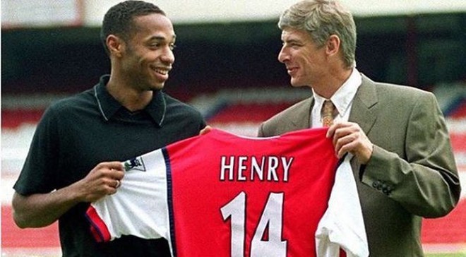 Henry muốn ‘tiếm ghế’ ông thầy Wenger - Ảnh 1.