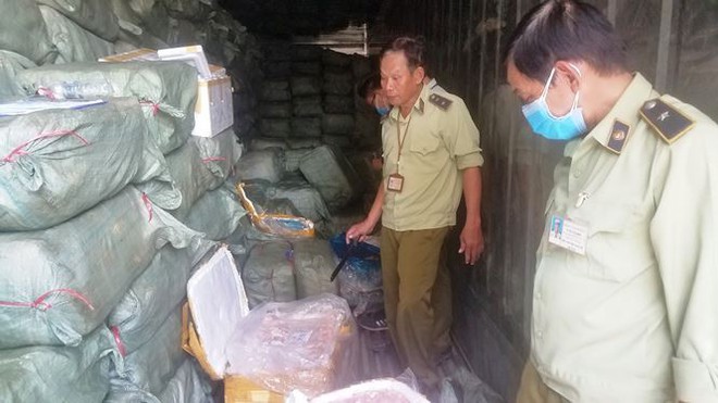 Gần 10 tấn nầm heo thối suýt lên bàn nhậu ở Sài Gòn - Ảnh 3.