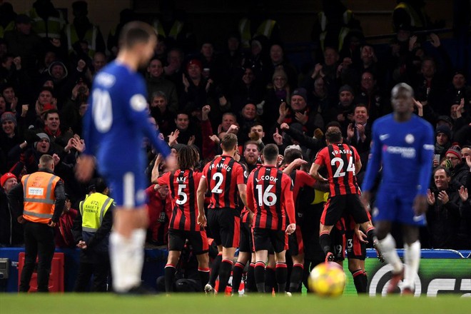 Conte đang vỗ thẳng mặt giới chủ Chelsea như thế nào? - Ảnh 1.