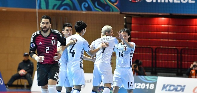 Bán kết Futsal châu Á: Sạch bóng ngựa ô - Ảnh 3.