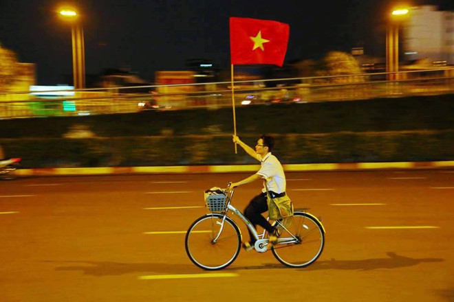 Chiến thắng của U23 Việt Nam: Những khoảnh khắc khiến nhiều người nức lòng - Ảnh 6.