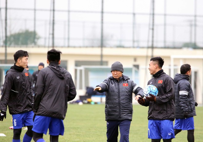 HLV Park Hang-seo thở phào nhẹ nhõm sau trận đấu với Palestine - Ảnh 3.