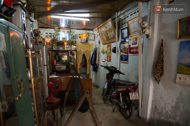Về thăm căn nhà nhỏ cũ kỹ của gia đình thủ môn U23 Việt Nam: Mẹ ung thư, cha mất khả năng lao động - Ảnh 2.