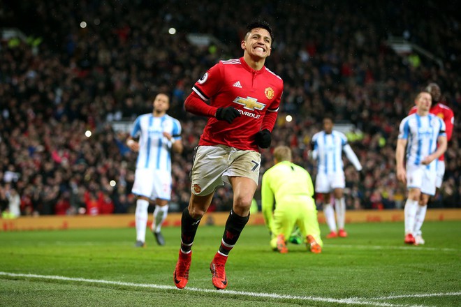 Ghi bàn để cất cánh cùng Man United đi, Alexis Sanchez! - Ảnh 2.