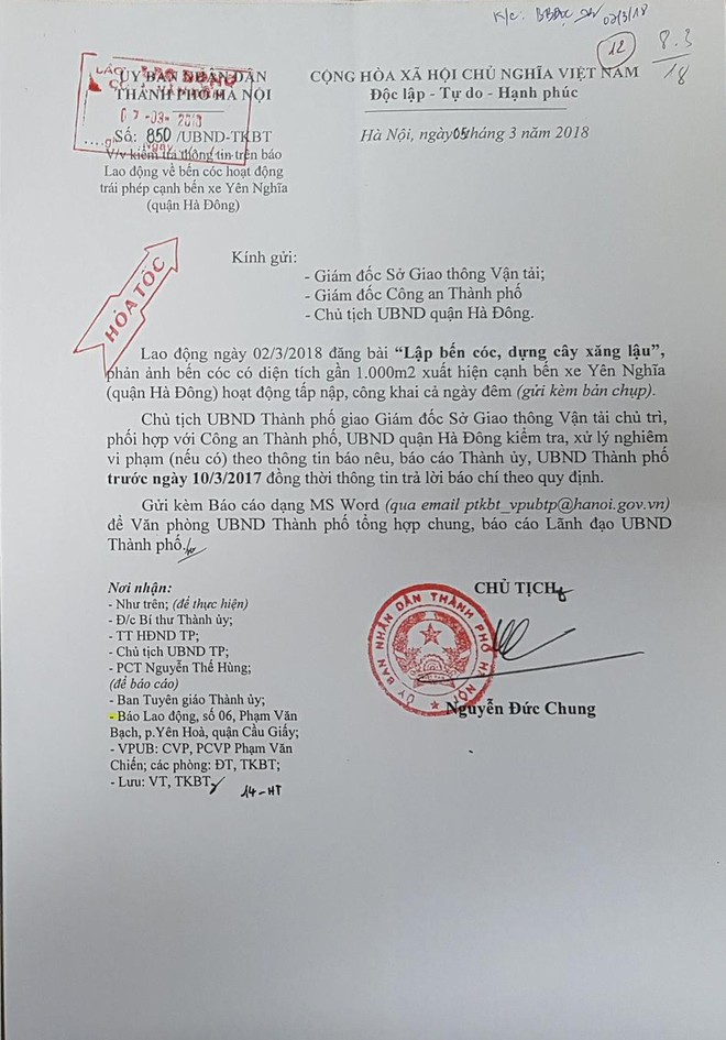 Chủ tịch Hà Nội yêu cầu làm rõ vụ bãi xe lậu “rút ruột” bến xe Yên Nghĩa - Ảnh 1.