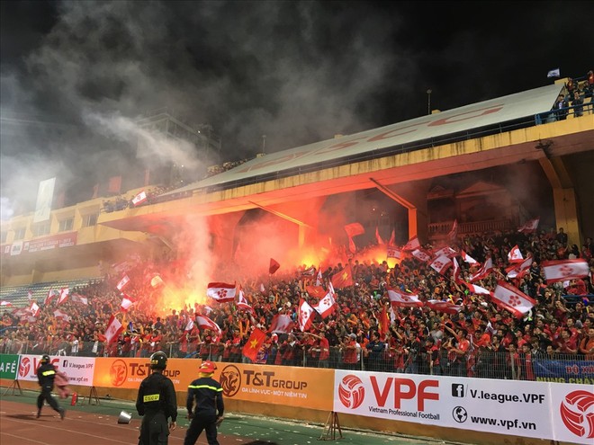 Sống lại chảo lửa Thiên Trường ngày khai mạc V.League 2018 - Ảnh 3.