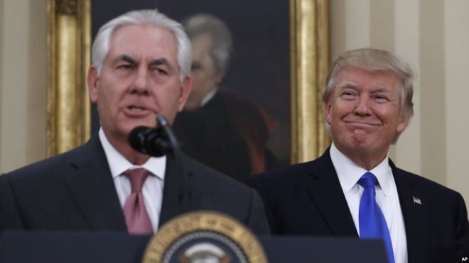 WSJ: Tổng thống Trump ép ông Tillerson ăn salad ôi vì sợ quan chức Trung Quốc mếch lòng - Ảnh 1.