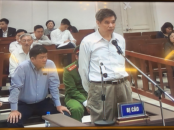 Xử vụ PVN thất thoát 800 tỷ đồng: Cách ly ông Đinh La Thăng để xét hỏi các bị cáo - Ảnh 3.