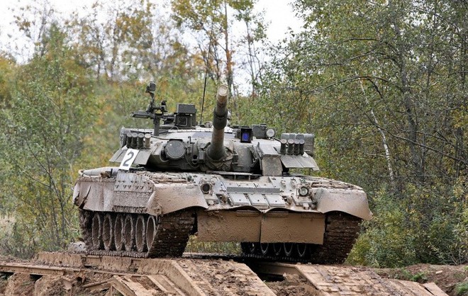 Xe tăng T-80: Niềm kiêu hãnh của Nga bị hủy hoại chỉ vì một cuộc chiến - Ảnh 1.
