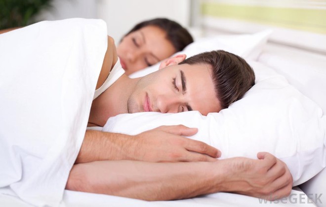 Làm thế nào để tránh ngáy khi ngủ: Đây là tất cả những điều bạn cần tham khảo - Ảnh 2.