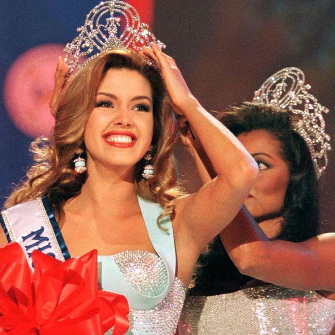 Cuộc thi Hoa hậu Venezuela bị đình chỉ vì scandal thí sinh đổi tình lấy tiền với đại gia - Ảnh 3.