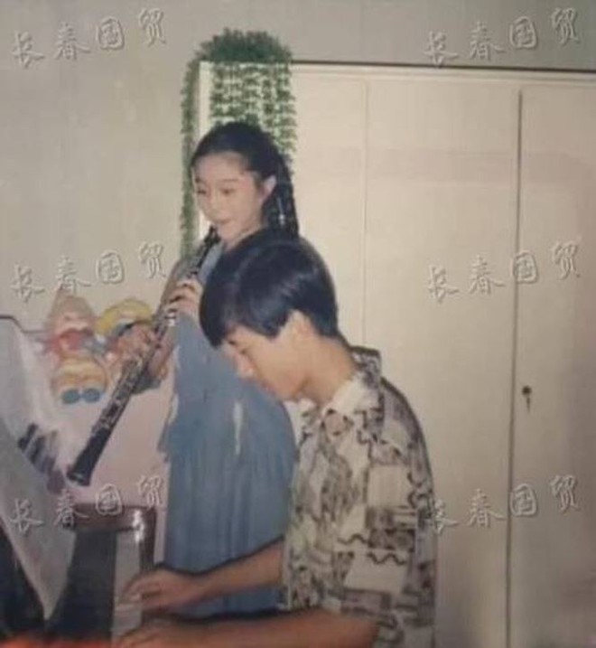 Những bức ảnh chưa từng công bố của Phạm Băng Băng thời trung học - Ảnh 2.