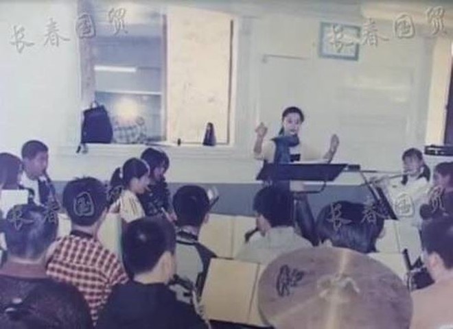 Những bức ảnh chưa từng công bố của Phạm Băng Băng thời trung học - Ảnh 4.