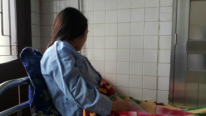 Vụ giáo sinh thực tập bị đánh dù van xin đang mang thai: Bác sỹ thông tin về thai nhi - Ảnh 2.
