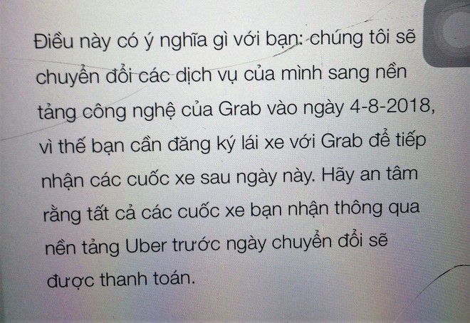 Trung tâm khách hàng ở Hà Nội của Uber cửa đóng then cài, tài xế hoang mang - Ảnh 9.