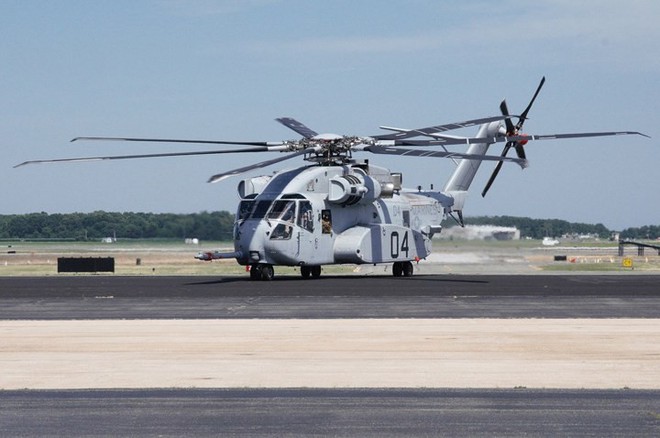 Sức mạnh trực thăng CH-53 King Stallion đắt giá của quân đội Mỹ - Ảnh 1.