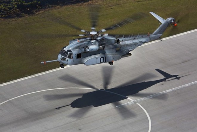 Sức mạnh trực thăng CH-53 King Stallion đắt giá của quân đội Mỹ - Ảnh 8.